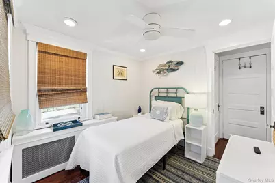 424 Main Street, Quiogue, NY 11978 - Photo 9