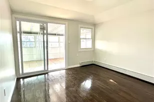 254-16 Craft Ave, Rosedale, NY 11422 - Photo 9