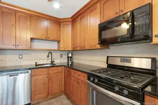 40H Heritage Dr, New City, NY 10956 - Photo 9