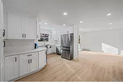 15 Terry Court, North Babylon, NY 11703 - Photo 5