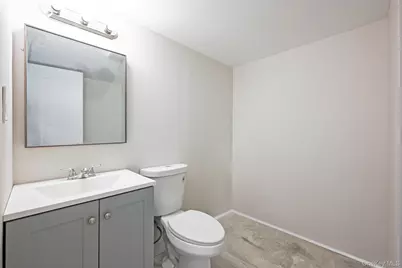 15 Terry Court, North Babylon, NY 11703 - Photo 29