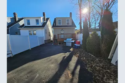 1511 Adee Avenue, Bronx, NY 10469 - Photo 17