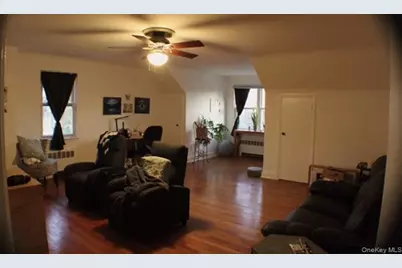 135 E Olive Street #Upper, Long Beach, NY 11561 - Photo 3