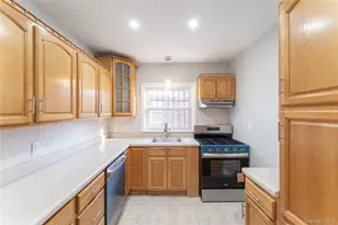 17031 Grand Central Pkwy, Jamaica, NY 11432 - Photo 7