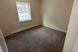 219 Mary Lou Ave, Yonkers, NY 10703 - Photo 17