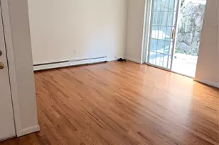 219 Mary Lou Ave, Yonkers, NY 10703 - Photo 5