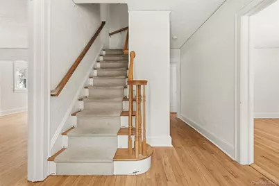 23 Garretson Road, White Plains, NY 10604 - Photo 19