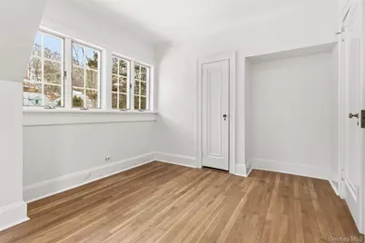 23 Garretson Road, White Plains, NY 10604 - Photo 21