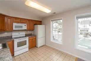 70 Aveonis Ct, Fishkill, NY 12524 - Photo 5