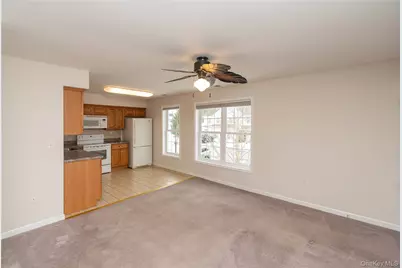 70 Aveonis Court, Fishkill, NY 12524 - Photo 7