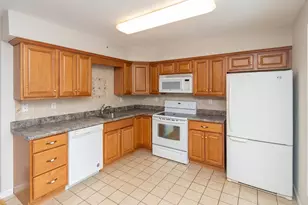 70 Aveonis Ct, Fishkill, NY 12524 - Photo 3