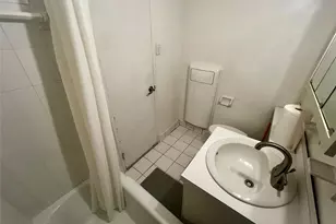84-29 155th Ave, Howard Beach, NY 11414 - Photo 25
