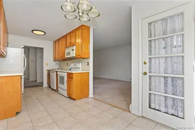 58 Coachlight Square, Montrose, NY 10548 - Photo 5