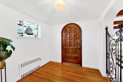 166 W Olive Street, Long Beach, NY 11561 - Photo 9