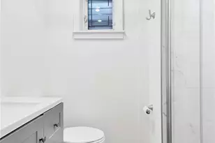 166 W Olive St, Long Beach, NY 11561 - Photo 27