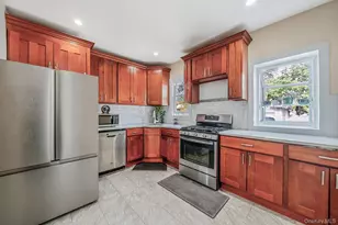 26 Rosedale Ave, Freeport, NY 11520 - Photo 29