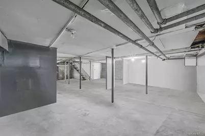 26 Rosedale Avenue, Freeport, NY 11520 - Photo 45