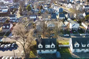 300 Pennsylvania Ave, Mineola, NY 11501 - Photo 31