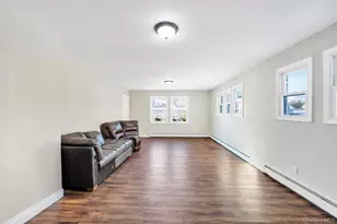 32 Longfellow Ave, Westbury, NY 11590 - Photo 5