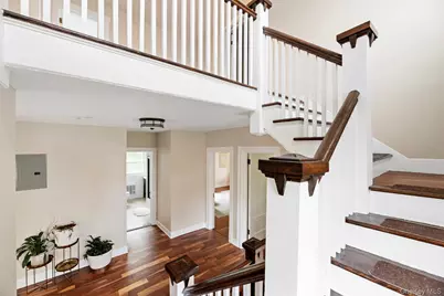 209 Van Cortlandt Park Avenue, Yonkers, NY 10705 - Photo 23