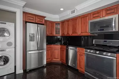 215 Tudor Lane #215, Middle Island, NY 11953 - Photo 3