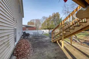 8 Jamison Pl, Newburgh, NY 12550 - Photo 9