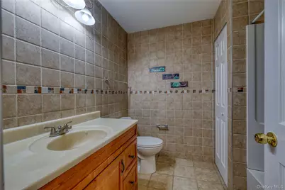 8 Jamison Place, Newburgh, NY 12550 - Photo 19