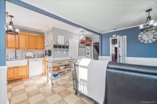 65-26 Admiral Ave, Middle Village, NY 11379 - Photo 9