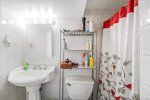 65-26 Admiral Ave, Middle Village, NY 11379 - Photo 35