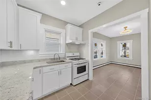 13 Poplar St, Newburgh, NY 12550 - Photo 17