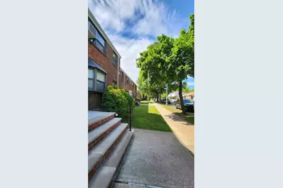 15-27 159 Street 159 Street #619, Whitestone, NY 11357 - Photo 9