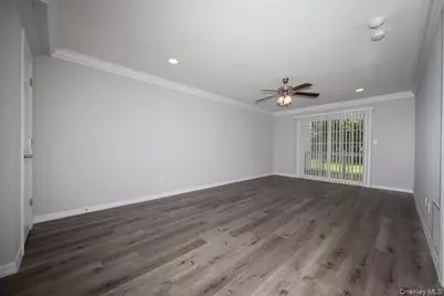 510 Tudor Lane #510, Middle Island, NY 11953 - Photo 5