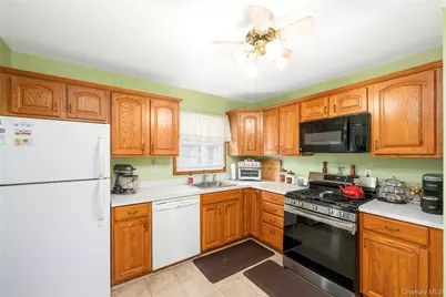 39 Worthington Drive W, Carmel, NY 10512 - Photo 9