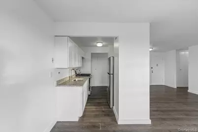 2550 Olinville Avenue #8H, Bronx, NY 10467 - Photo 13