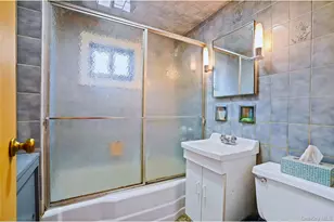 6161 62nd Ave, Middle Village, NY 11379 - Photo 9