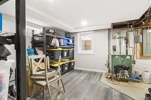 40 Frankie Ln, North Babylon, NY 11703 - Photo 23