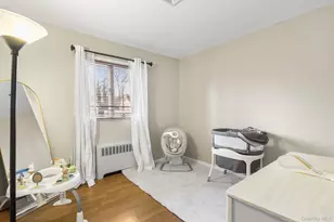 40 Frankie Ln, North Babylon, NY 11703 - Photo 11