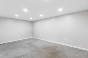 40 Frankie Ln, North Babylon, NY 11703 - Photo 21