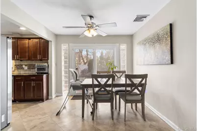 40 Frankie Lane, North Babylon, NY 11703 - Photo 7