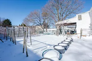 619 Franklin Ave, Massapequa, NY 11758 - Photo 15