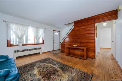 619 Franklin Avenue, Massapequa, NY 11758 - Photo 3