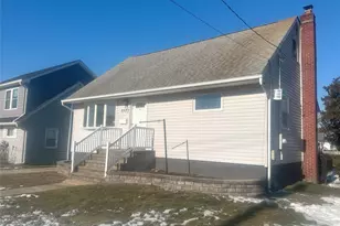 2573 Legion St, Bellmore, NY 11710 - Photo 11