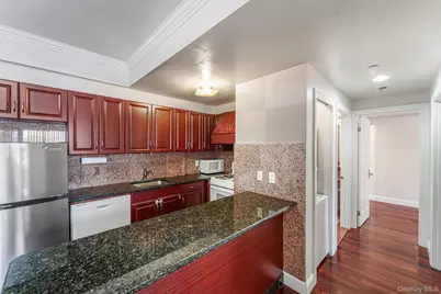 4105 College Point Boulevard #5C, Flushing, NY 11355 - Photo 9