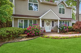 60 Wakefield Ave, Port Washington, NY 11050 - Photo 3