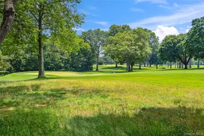 60 Wakefield Avenue, Port Washington, NY 11050 - Photo 37