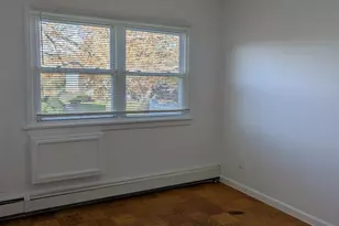 11A Hemlock Dr, Bay Shore, NY 11706 - Photo 5