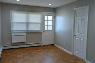 11A Hemlock Dr, Bay Shore, NY 11706 - Photo 7