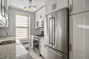 83-15 98th St, Woodhaven, NY 11421 - Photo 11