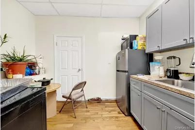 13 N 6th Avenue, Mount Vernon, NY 10550 - Photo 11