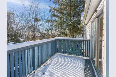 12 Rams Hill Road #upper, Glenwood Landing, NY 11547 - Photo 15